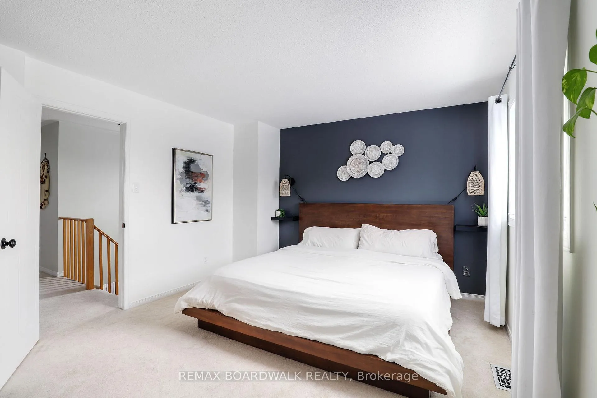Photo 20 of 2094 Sunland Drive, Ottawa, Fallingbrook/Gardenway South — HOMEH