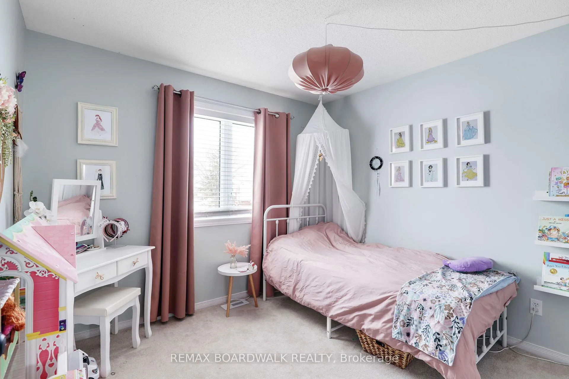 Photo 24 of 2094 Sunland Drive, Ottawa, Fallingbrook/Gardenway South — HOMEH