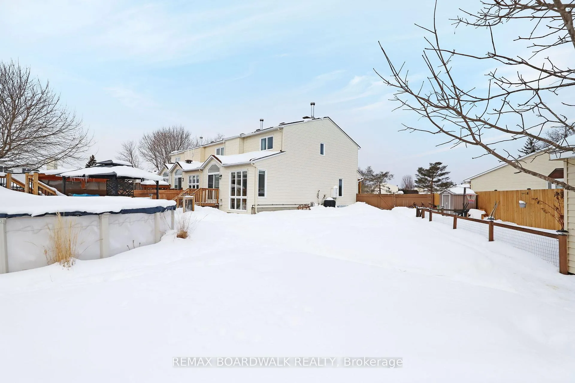 Photo 38 of 2094 Sunland Drive, Ottawa, Fallingbrook/Gardenway South — HOMEH