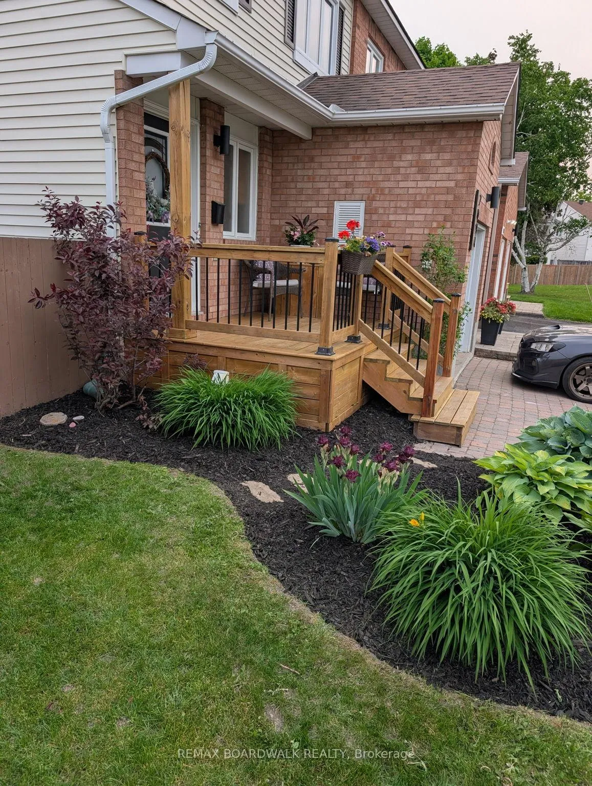 Photo 42 of 2094 Sunland Drive, Ottawa, Fallingbrook/Gardenway South — HOMEH