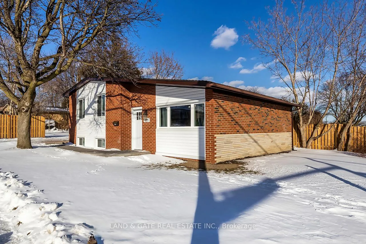 Photo 2 of 1377 Cedar Street, Oshawa, Lakeview — HOMEH