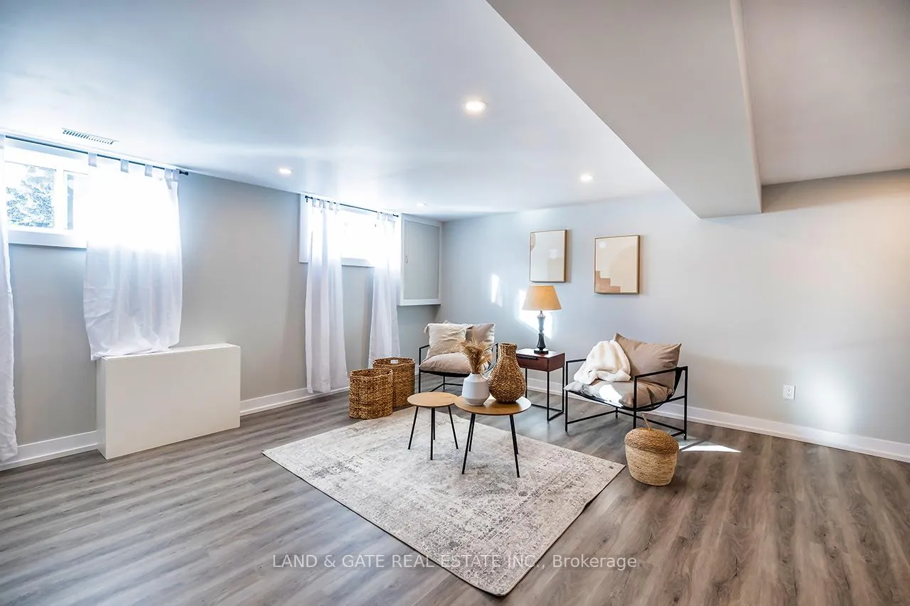 Photo 19 of 1377 Cedar Street, Oshawa, Lakeview — HOMEH