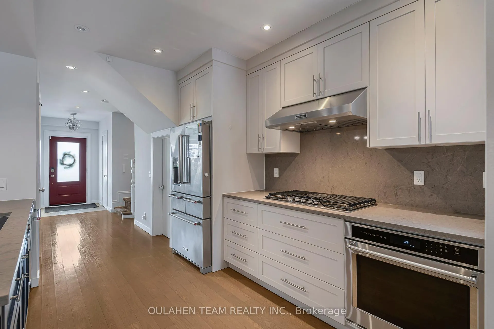 Photo 16 of 12 Duggan Avenue, Toronto, Yonge-St. Clair — HOMEH