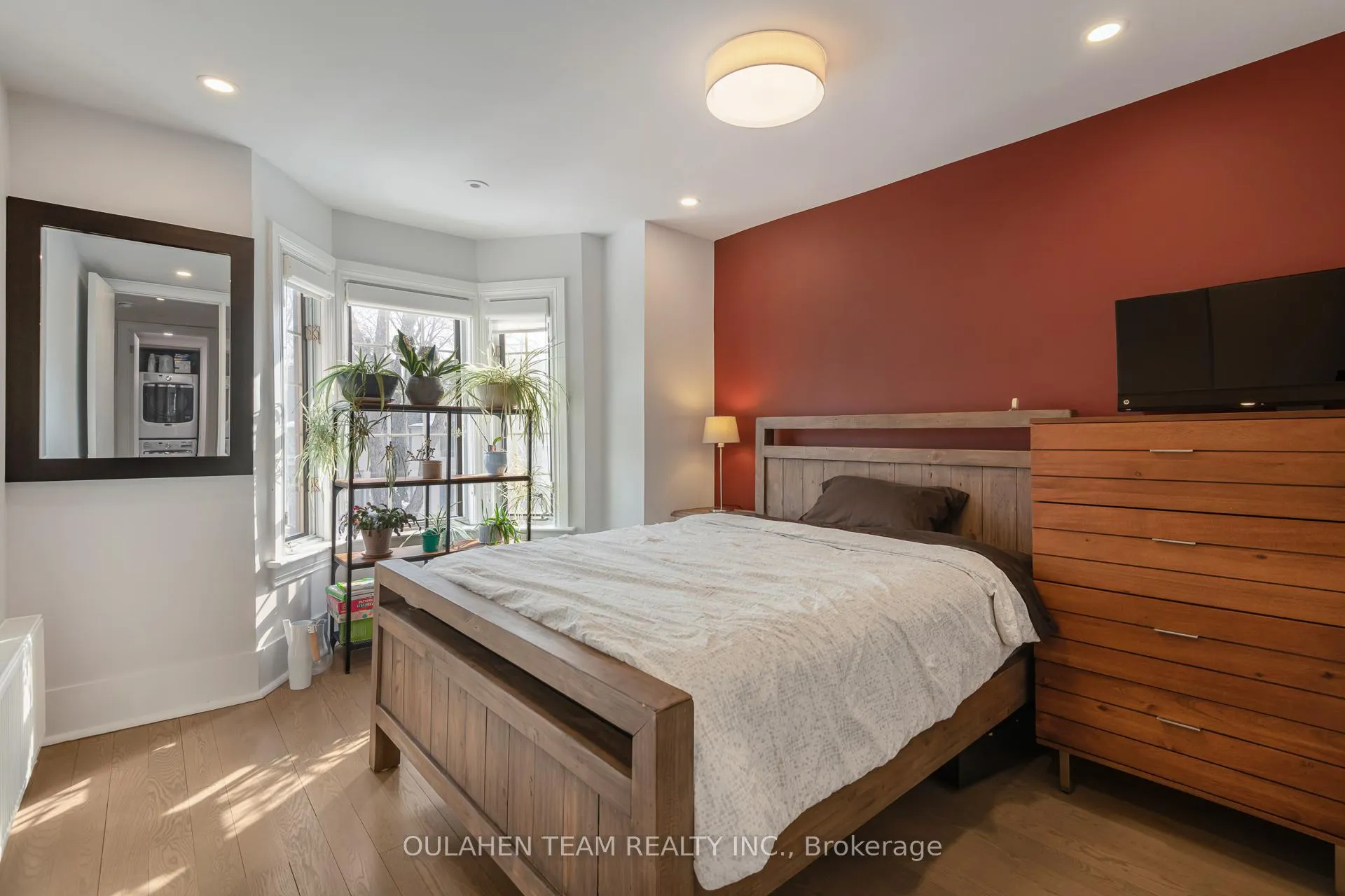 Photo 22 of 12 Duggan Avenue, Toronto, Yonge-St. Clair — HOMEH
