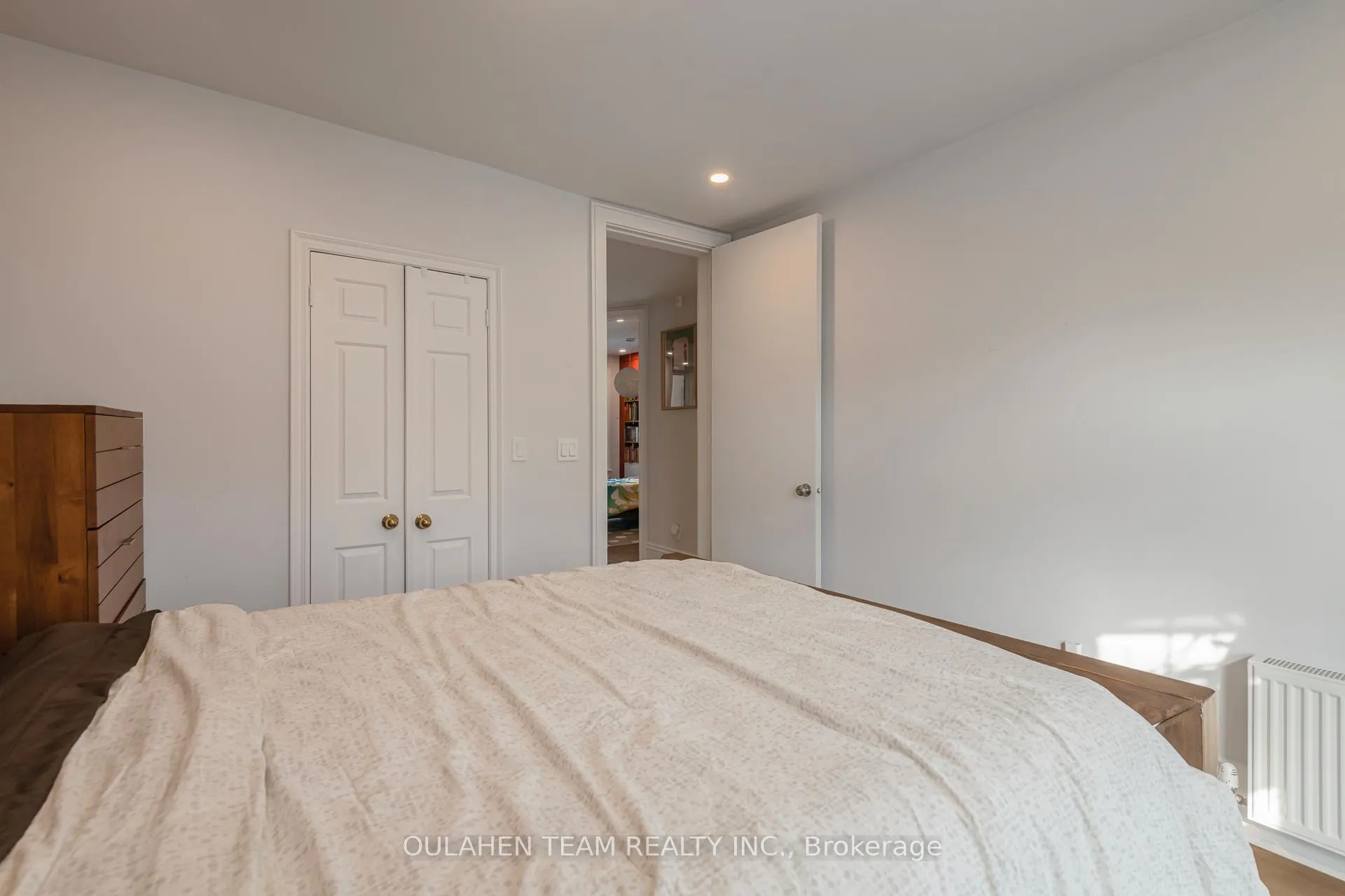 Photo 23 of 12 Duggan Avenue, Toronto, Yonge-St. Clair — HOMEH