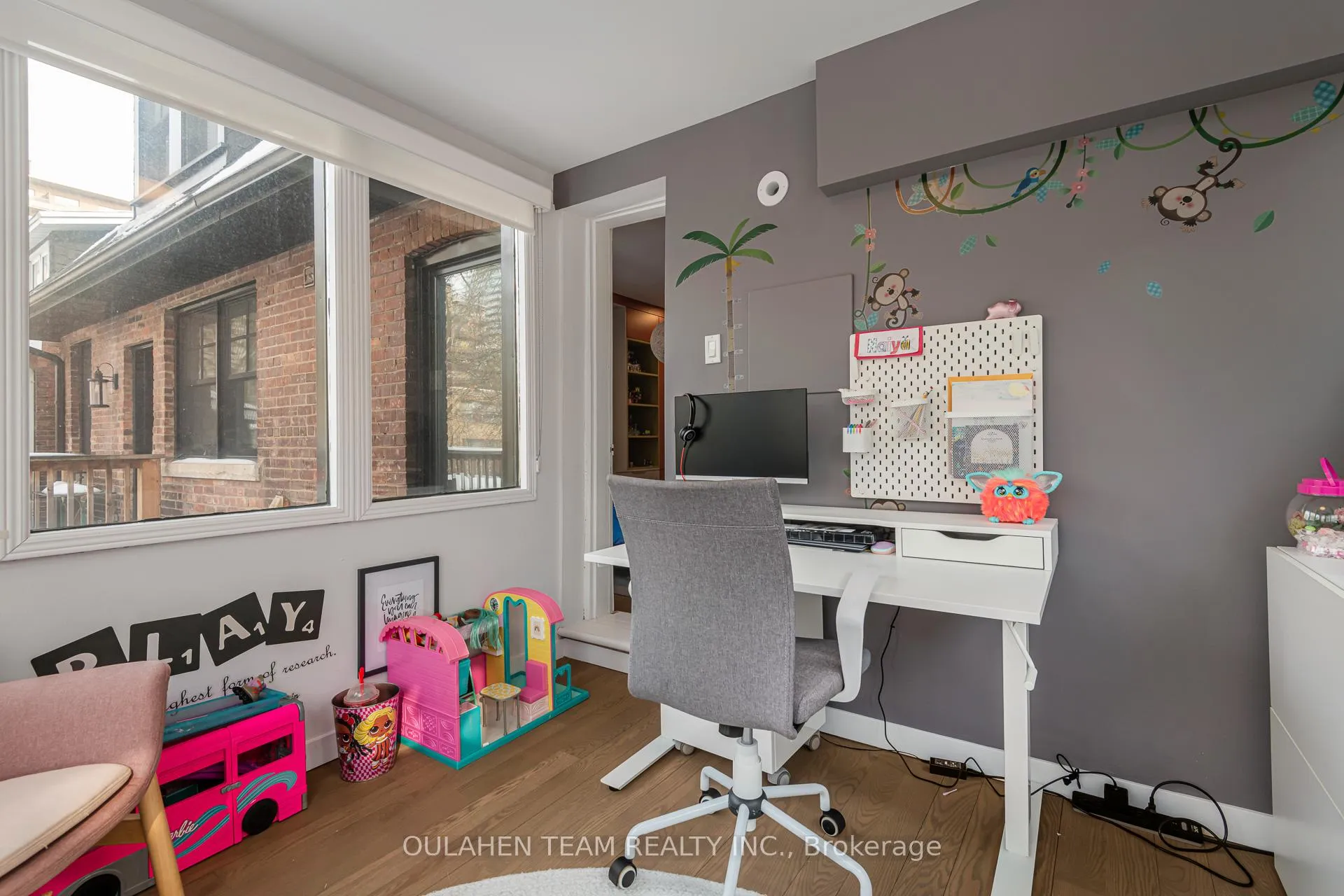 Photo 29 of 12 Duggan Avenue, Toronto, Yonge-St. Clair — HOMEH