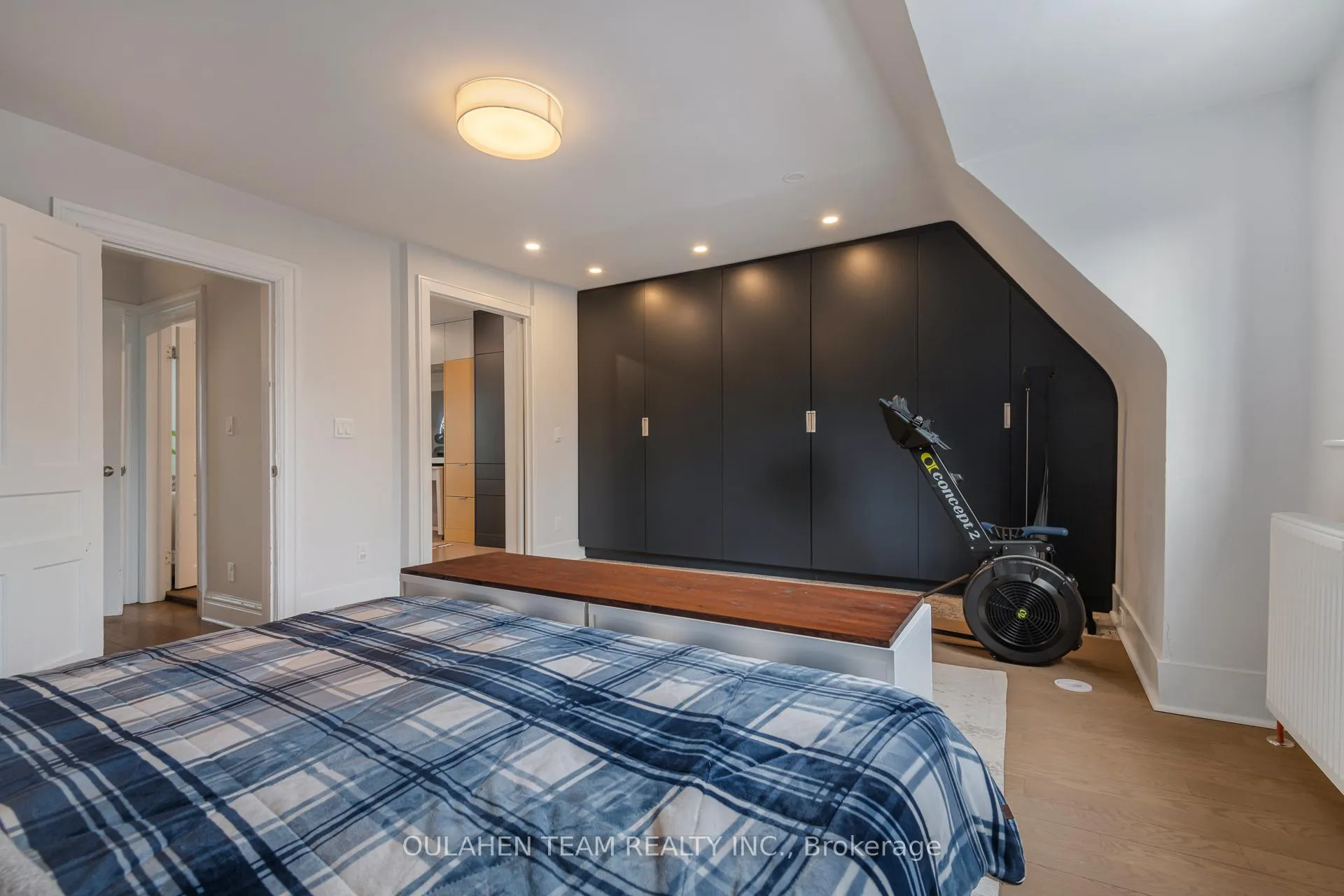 Photo 35 of 12 Duggan Avenue, Toronto, Yonge-St. Clair — HOMEH