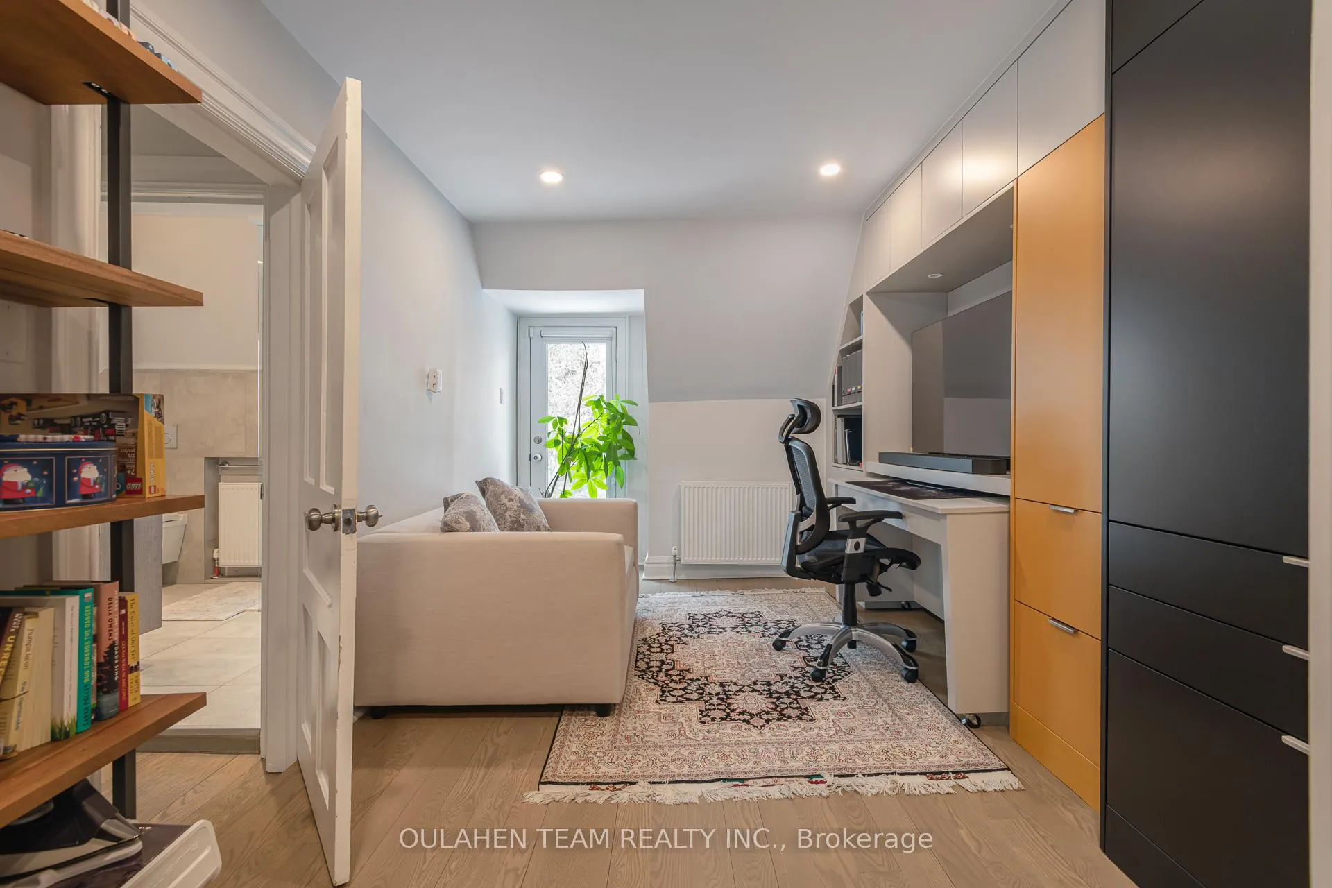 Photo 36 of 12 Duggan Avenue, Toronto, Yonge-St. Clair — HOMEH