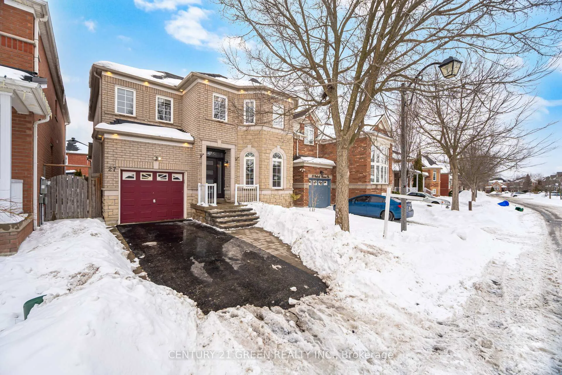 Photo 1 of 27 Outlook Terrace Drive, Markham, Greensborough — HOMEH