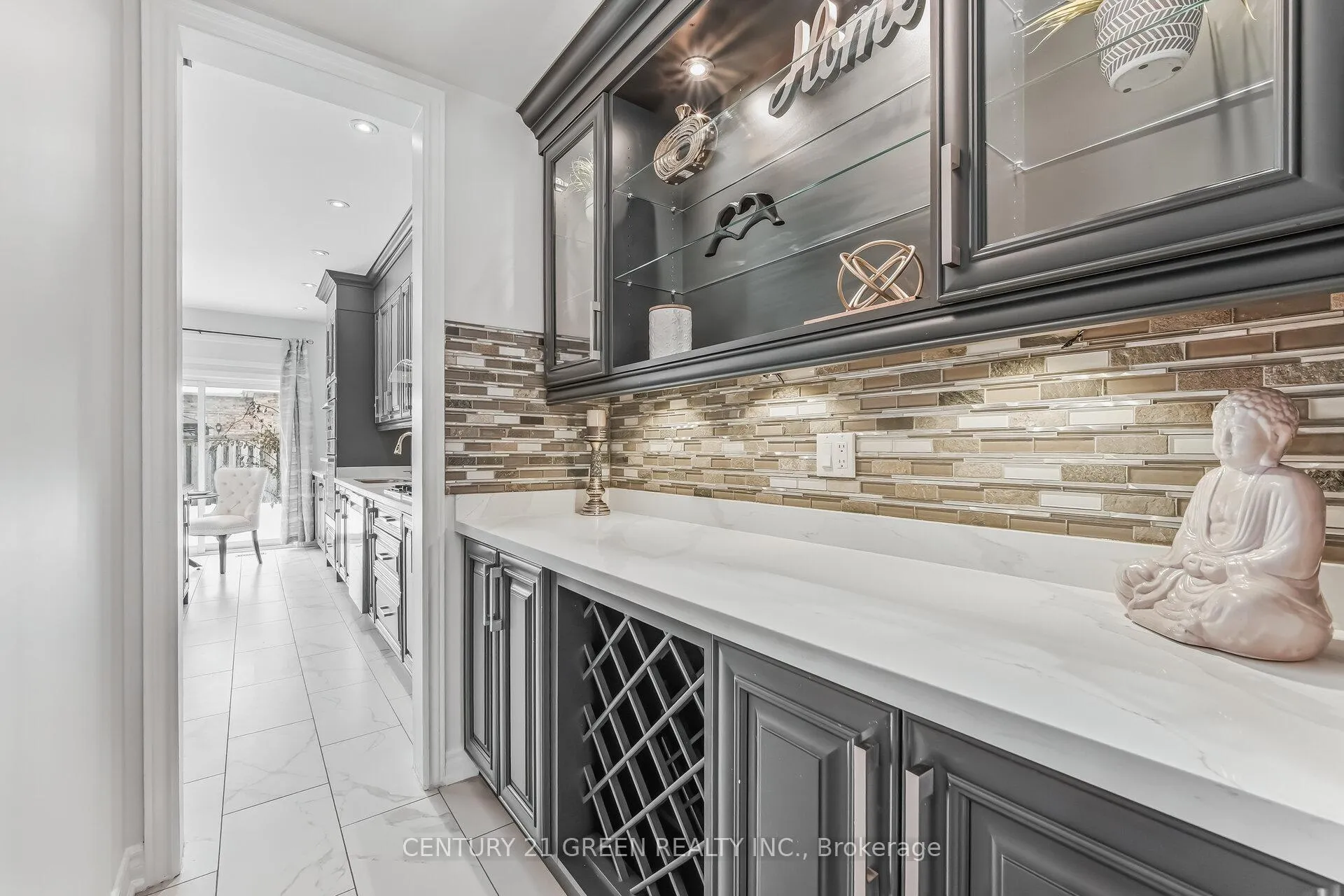 Photo 10 of 27 Outlook Terrace Drive, Markham, Greensborough — HOMEH