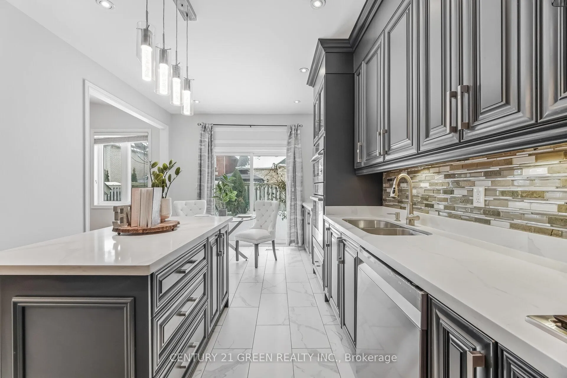 Photo 16 of 27 Outlook Terrace Drive, Markham, Greensborough — HOMEH