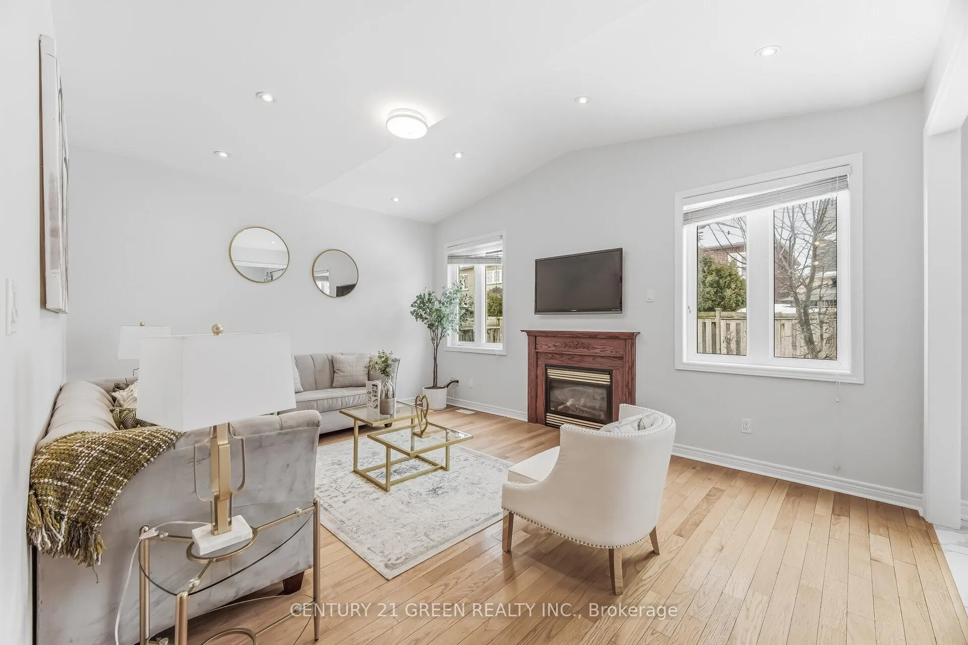 Photo 20 of 27 Outlook Terrace Drive, Markham, Greensborough — HOMEH
