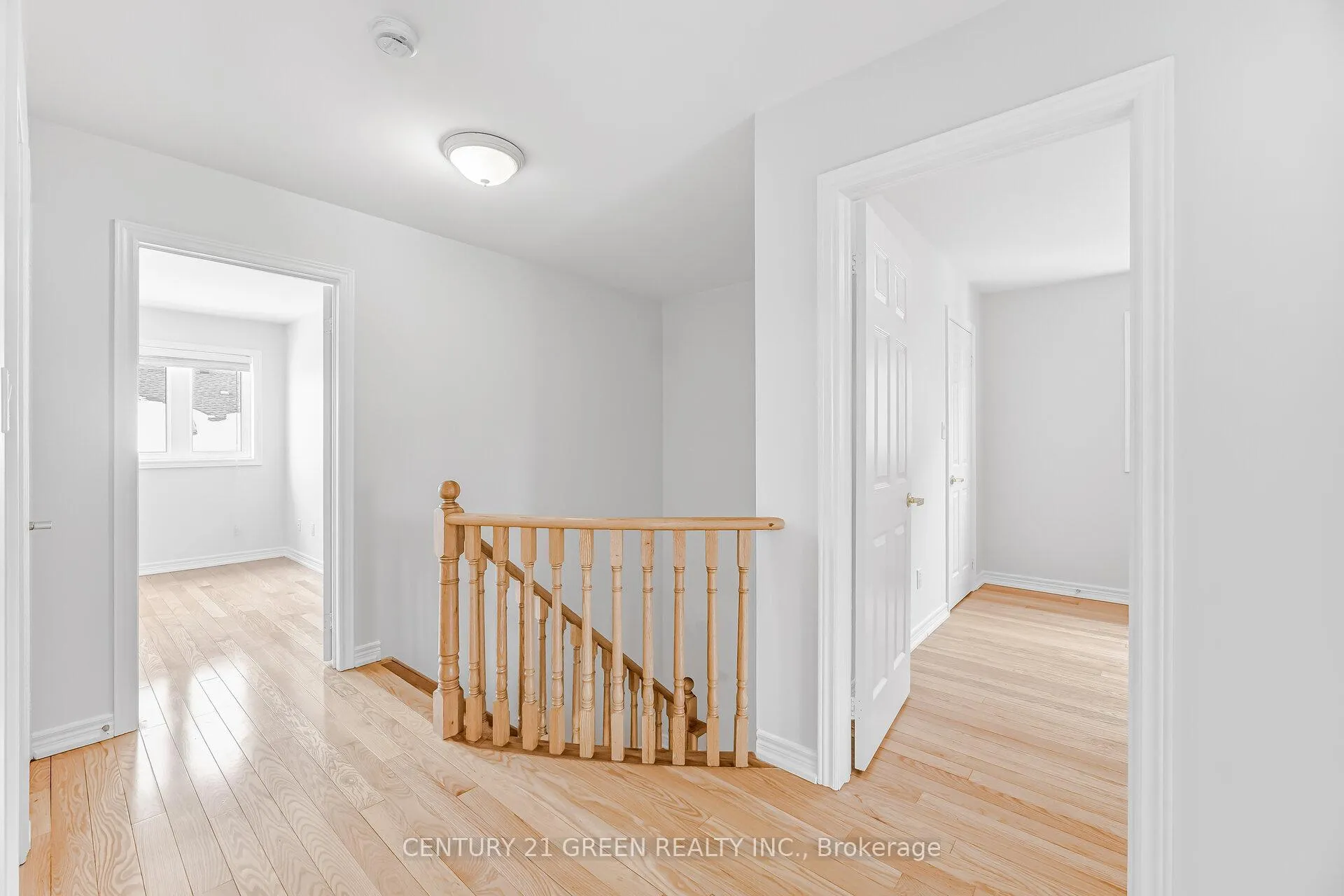 Photo 25 of 27 Outlook Terrace Drive, Markham, Greensborough — HOMEH
