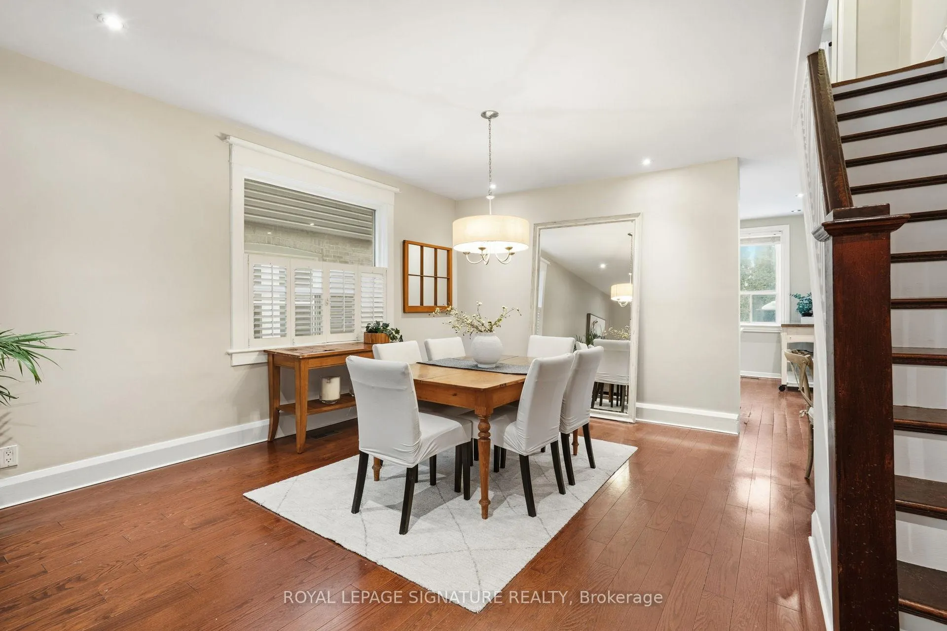 Photo 8 of 162 Kingsmount Park Road, Toronto, Woodbine Corridor — HOMEH