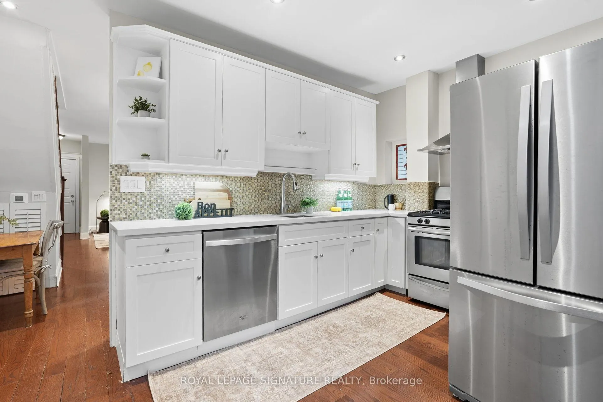 Photo 11 of 162 Kingsmount Park Road, Toronto, Woodbine Corridor — HOMEH