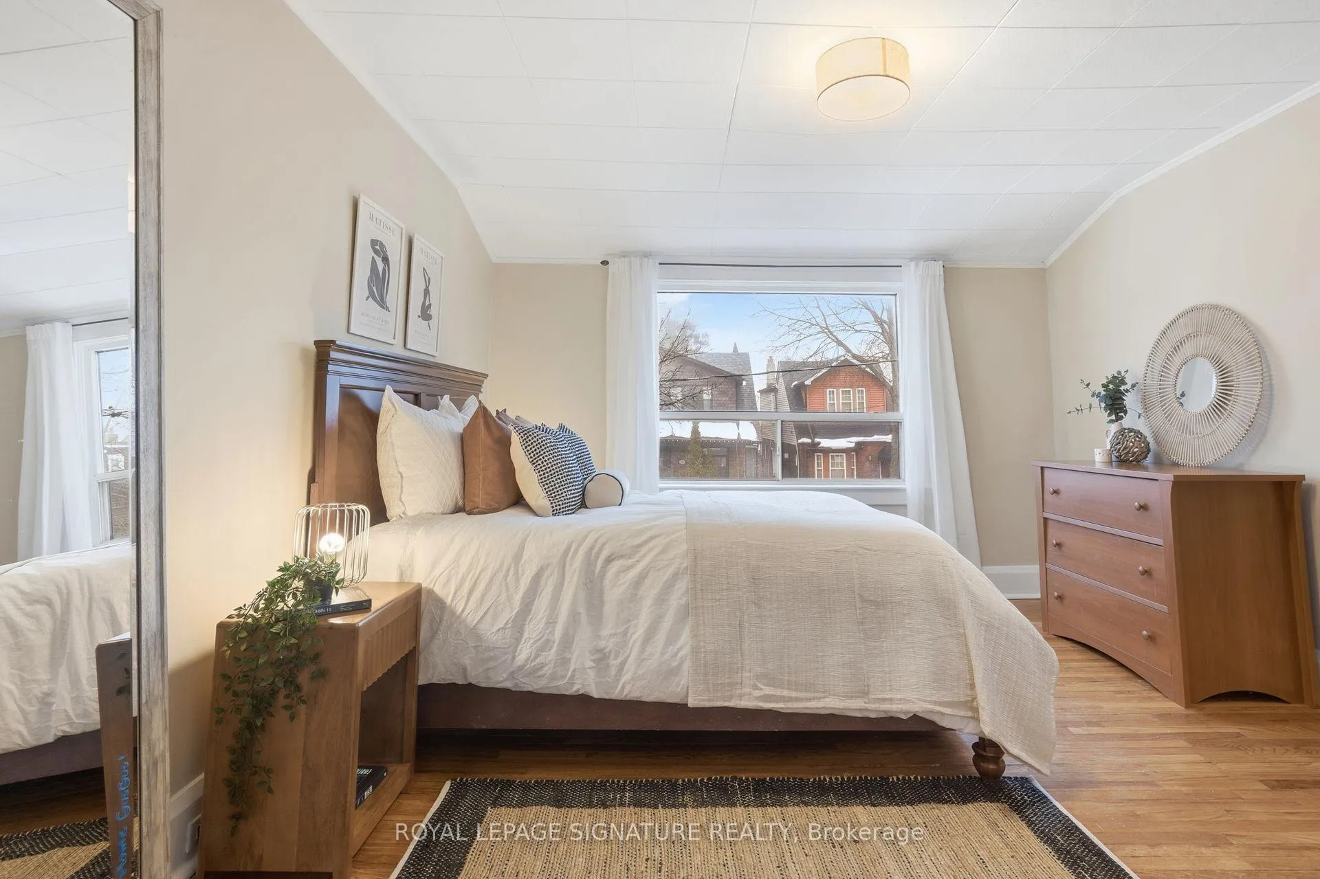 Photo 16 of 162 Kingsmount Park Road, Toronto, Woodbine Corridor — HOMEH