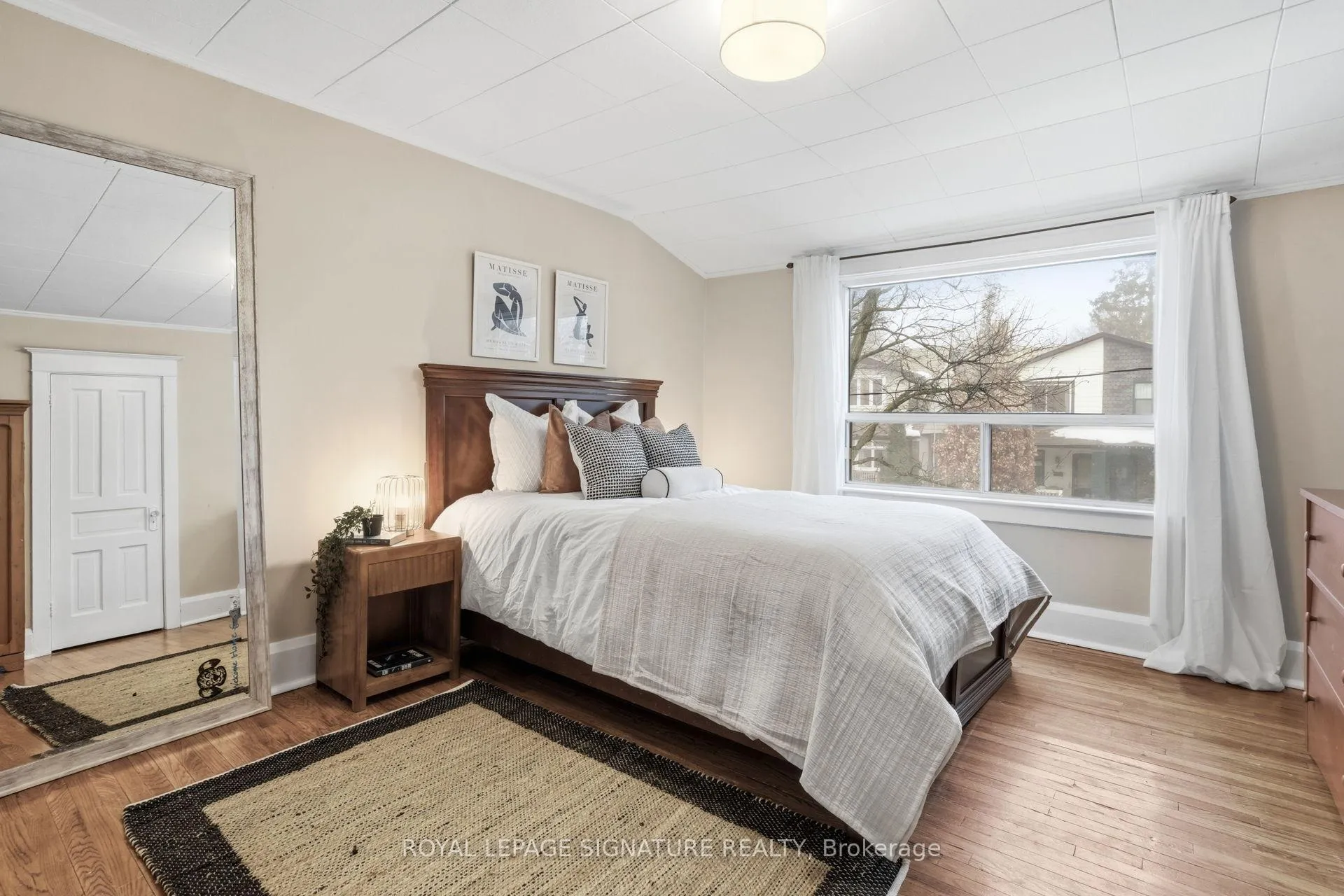 Photo 17 of 162 Kingsmount Park Road, Toronto, Woodbine Corridor — HOMEH