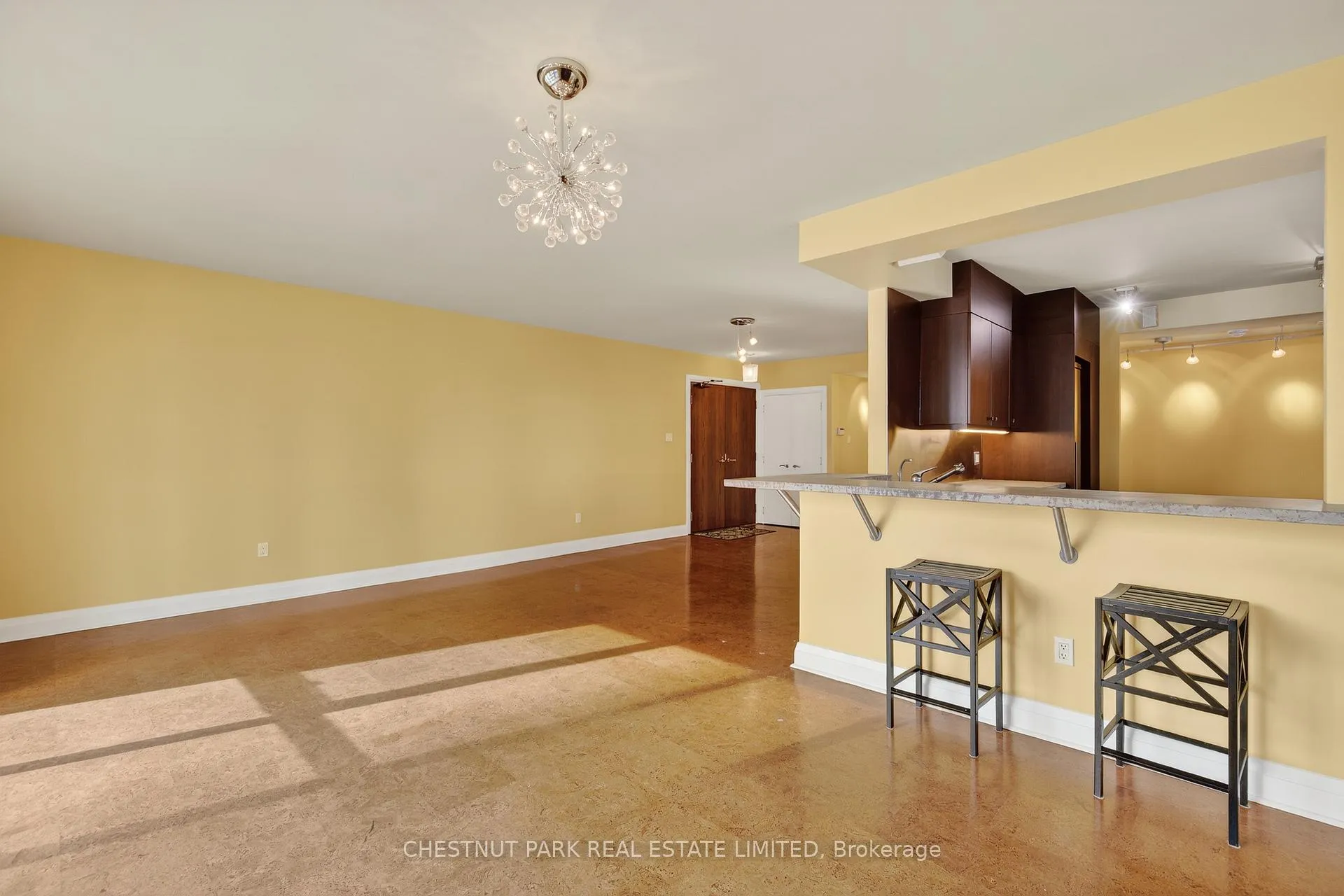Photo 14 of Unit 604, 40 Rosehill Avenue, Toronto, Rosedale-Moore Park — HOMEH
