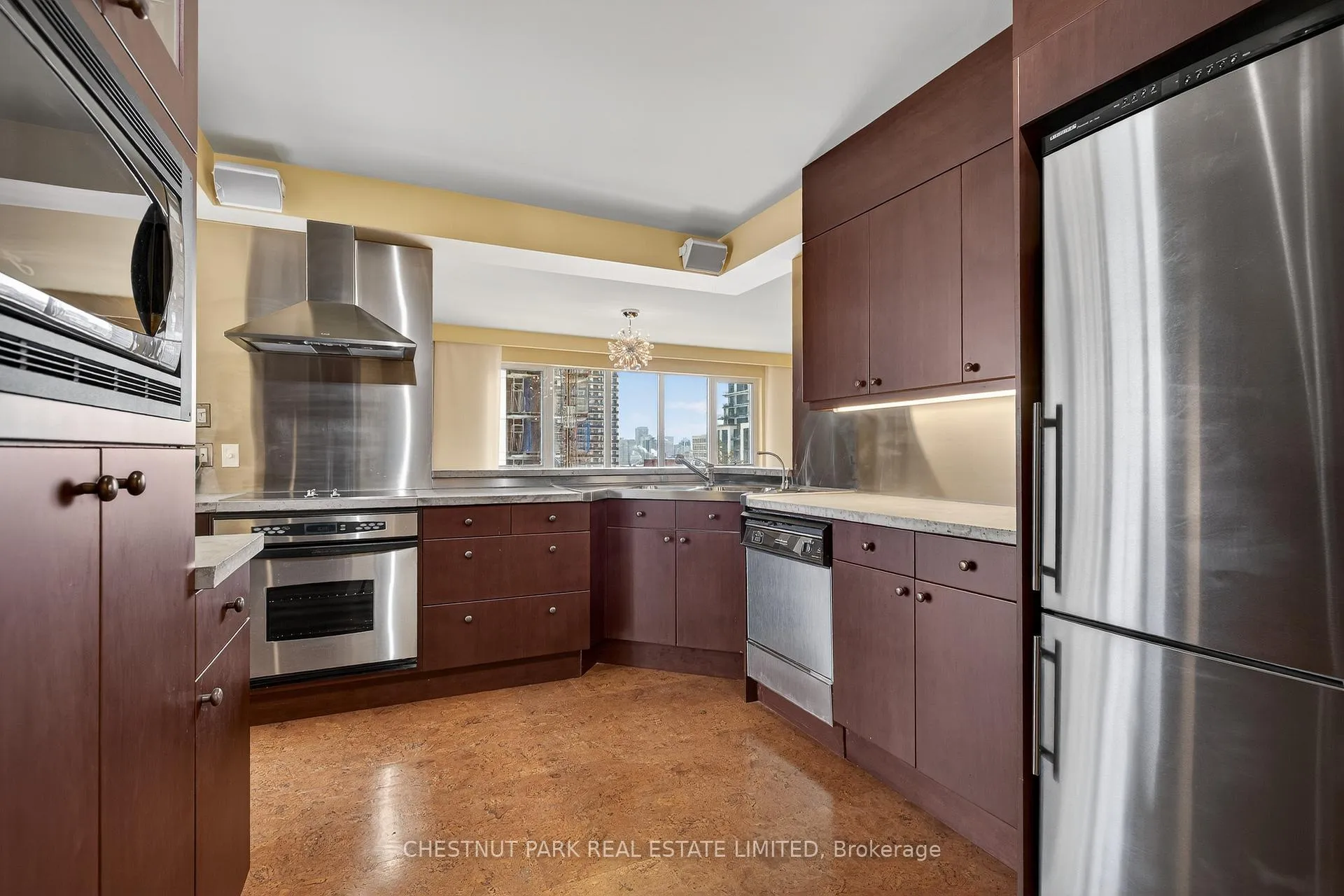 Photo 17 of Unit 604, 40 Rosehill Avenue, Toronto, Rosedale-Moore Park — HOMEH