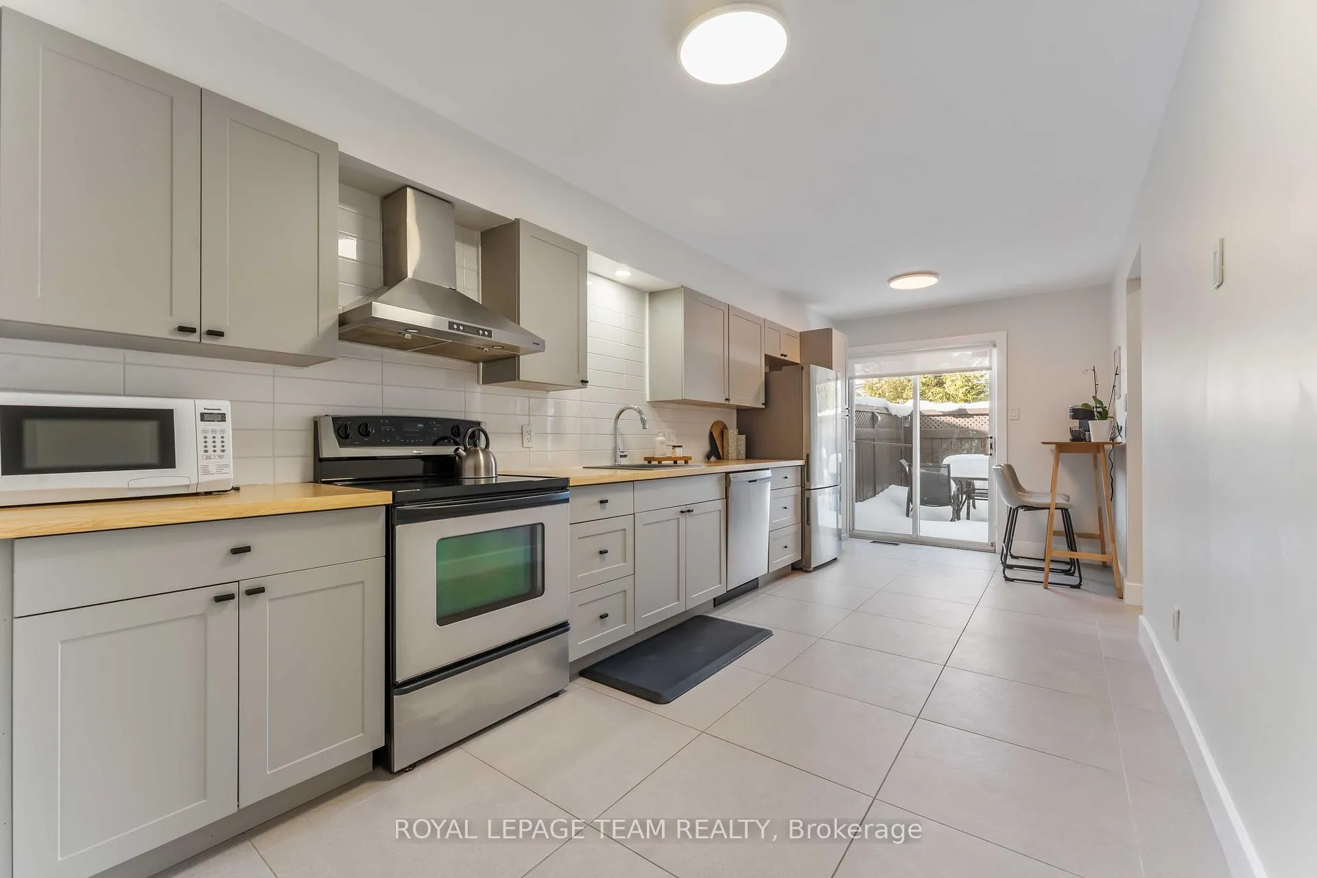 Photo 13 of 57 Redpath Drive, Ottawa, Barrhaven East — HOMEH