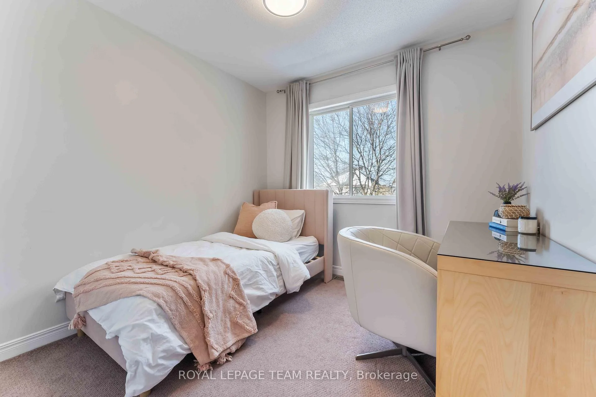 Photo 24 of 57 Redpath Drive, Ottawa, Barrhaven East — HOMEH