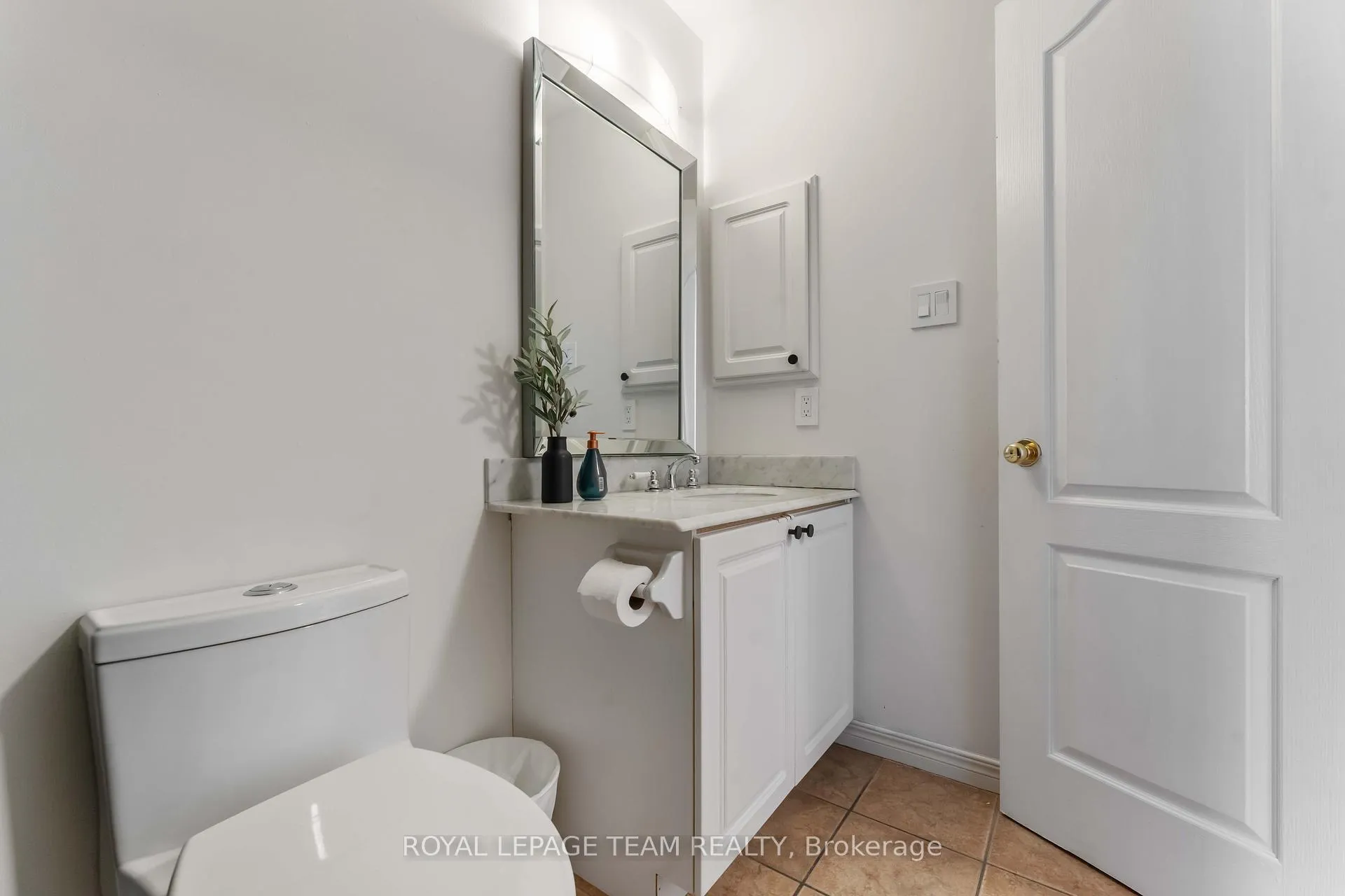 Photo 32 of 57 Redpath Drive, Ottawa, Barrhaven East — HOMEH