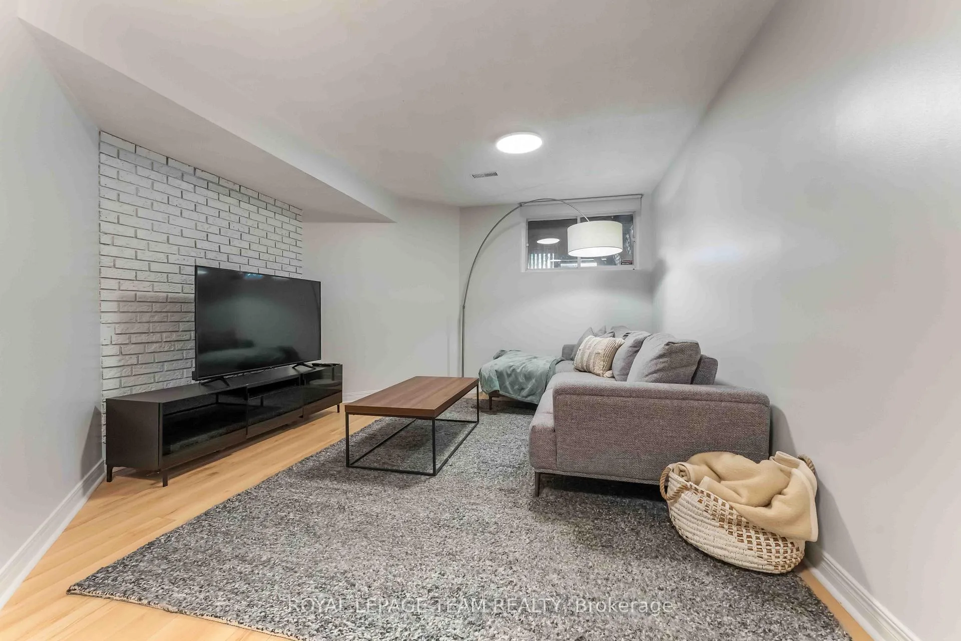 Photo 35 of 57 Redpath Drive, Ottawa, Barrhaven East — HOMEH