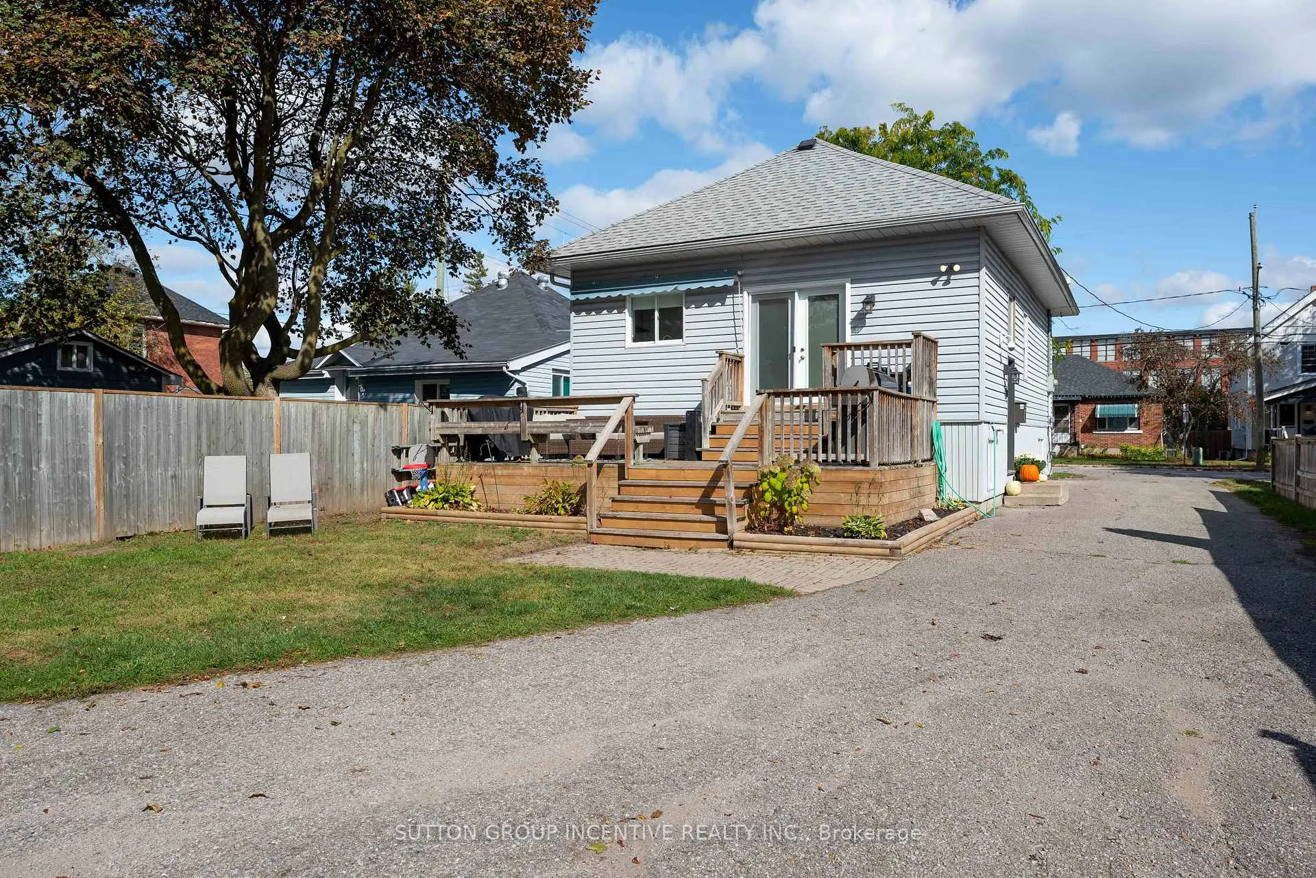 Photo 4 of 87 Dunlop Street, Orillia — HOMEH