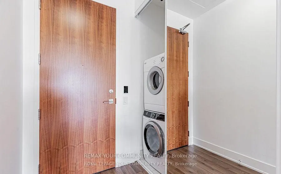 Photo 14 of Unit 415, 111 St. Clair Avenue W, Toronto, Yonge-St. Clair — HOMEH