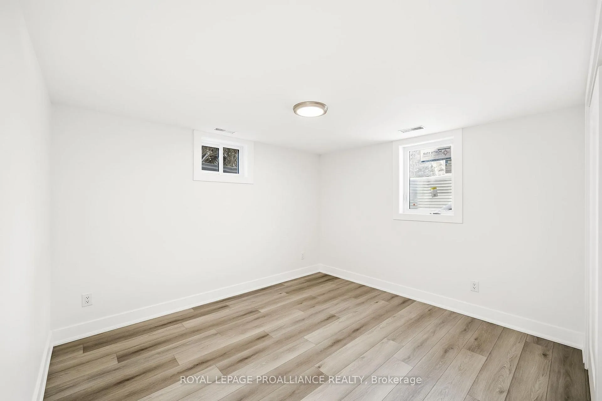 Photo 13 of 45 Hamilton Avenue, Cobourg — HOMEH