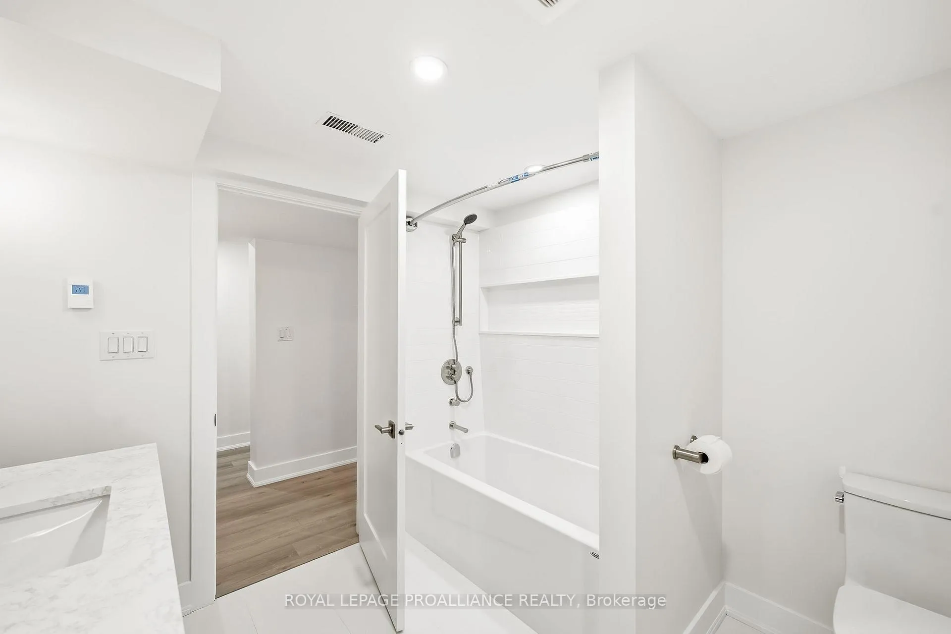 Photo 17 of 45 Hamilton Avenue, Cobourg — HOMEH