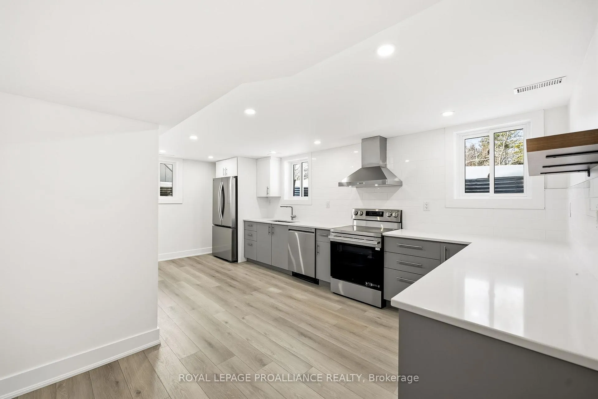 Photo 18 of 45 Hamilton Avenue, Cobourg — HOMEH