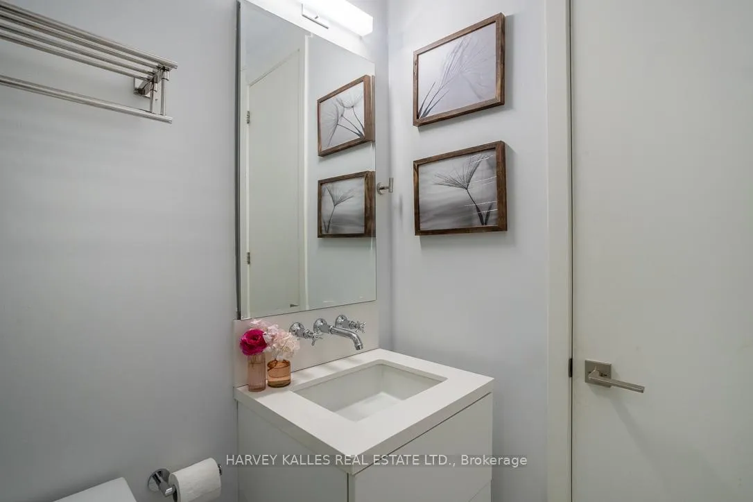 Photo 16 of Unit 1013, 111 St Clair Avenue W, Toronto, Yonge-St. Clair — HOMEH