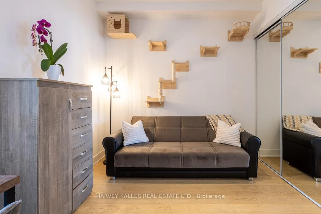 Photo 20 of Unit 1013, 111 St Clair Avenue W, Toronto, Yonge-St. Clair — HOMEH