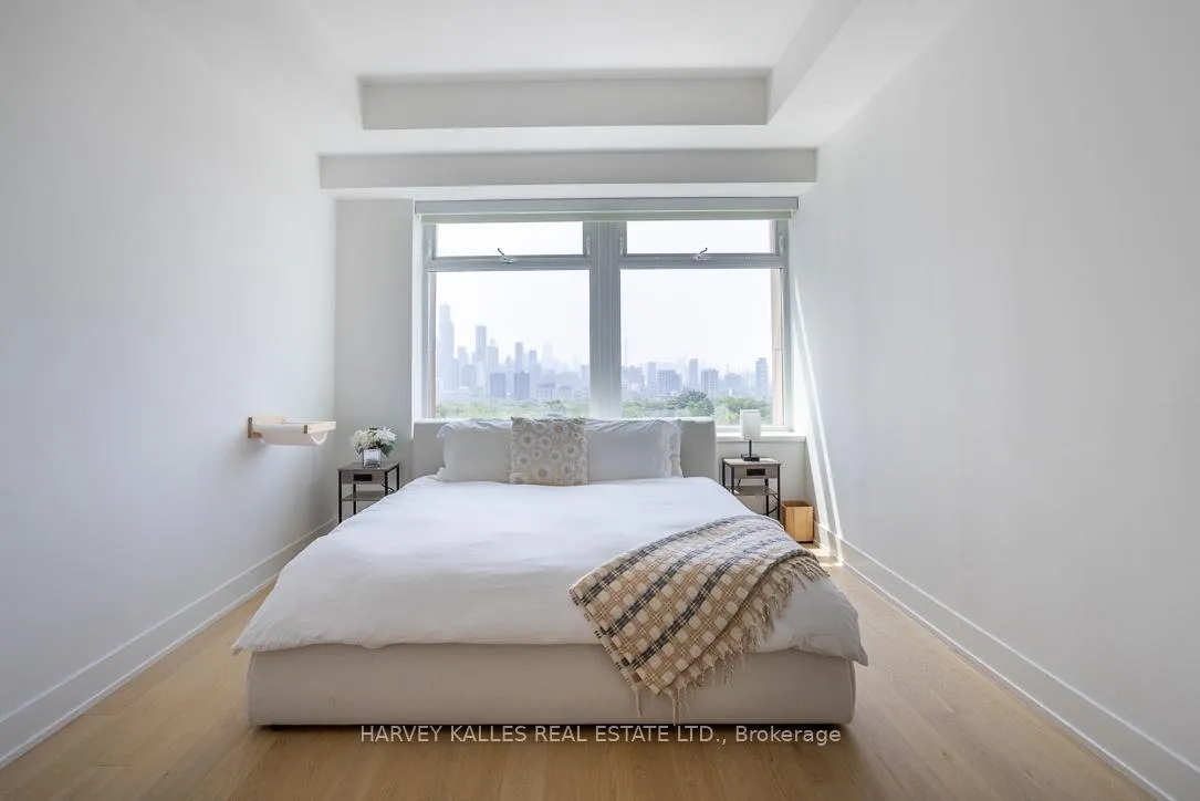 Photo 22 of Unit 1013, 111 St Clair Avenue W, Toronto, Yonge-St. Clair — HOMEH