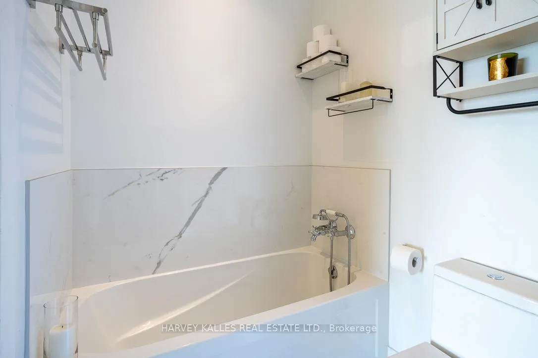 Photo 26 of Unit 1013, 111 St Clair Avenue W, Toronto, Yonge-St. Clair — HOMEH