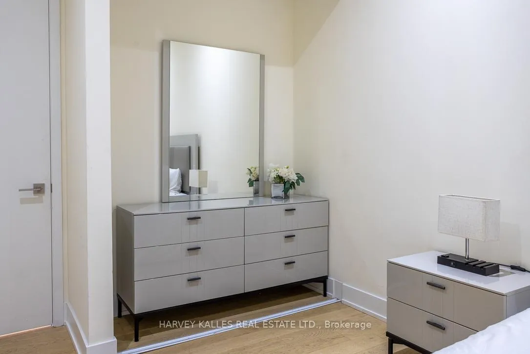 Photo 34 of Unit 1013, 111 St Clair Avenue W, Toronto, Yonge-St. Clair — HOMEH