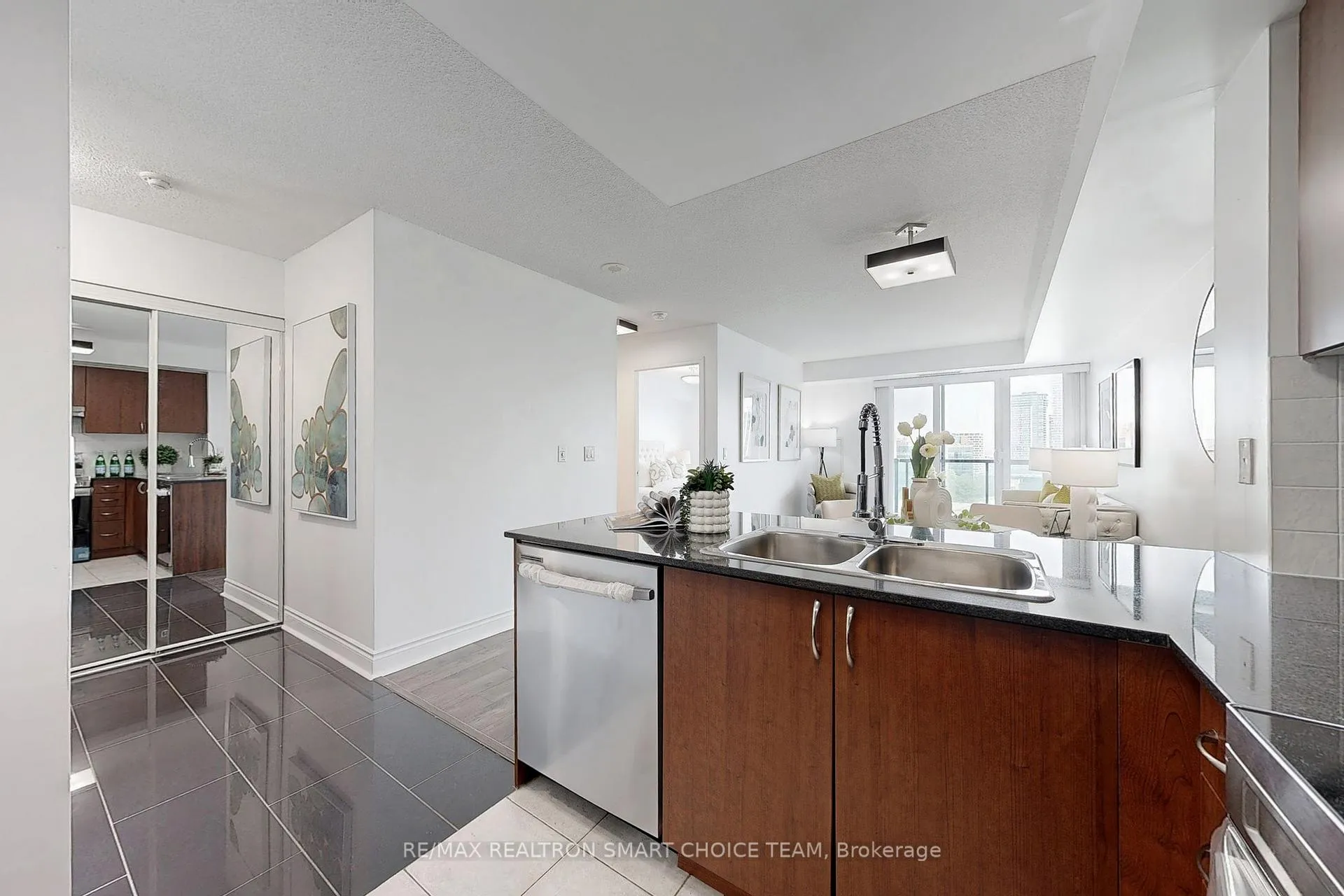 Photo 11 of Unit 1511, 75 South Town Centre Boulevard, Markham, Unionville — HOMEH