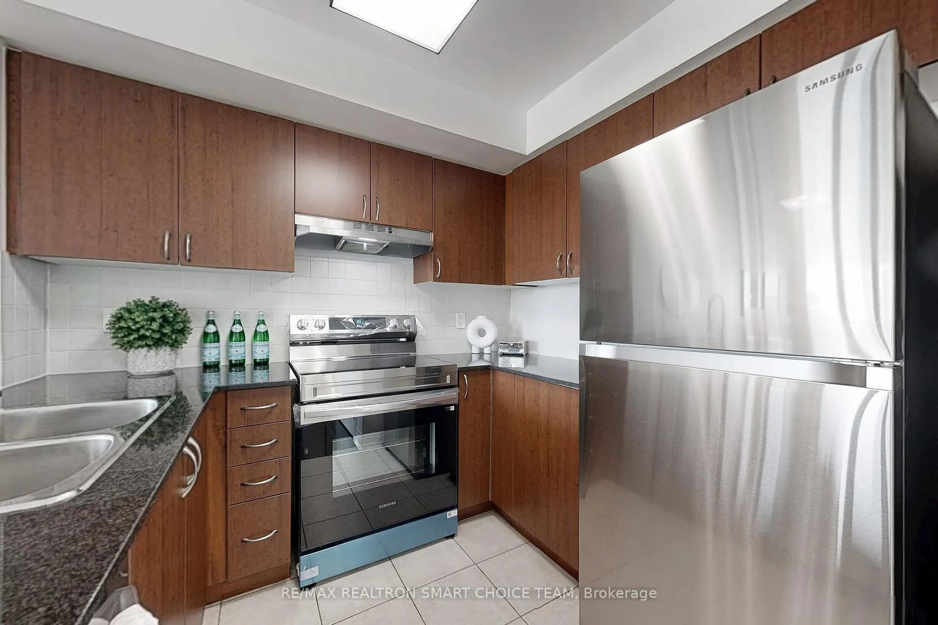 Photo 14 of Unit 1511, 75 South Town Centre Boulevard, Markham, Unionville — HOMEH