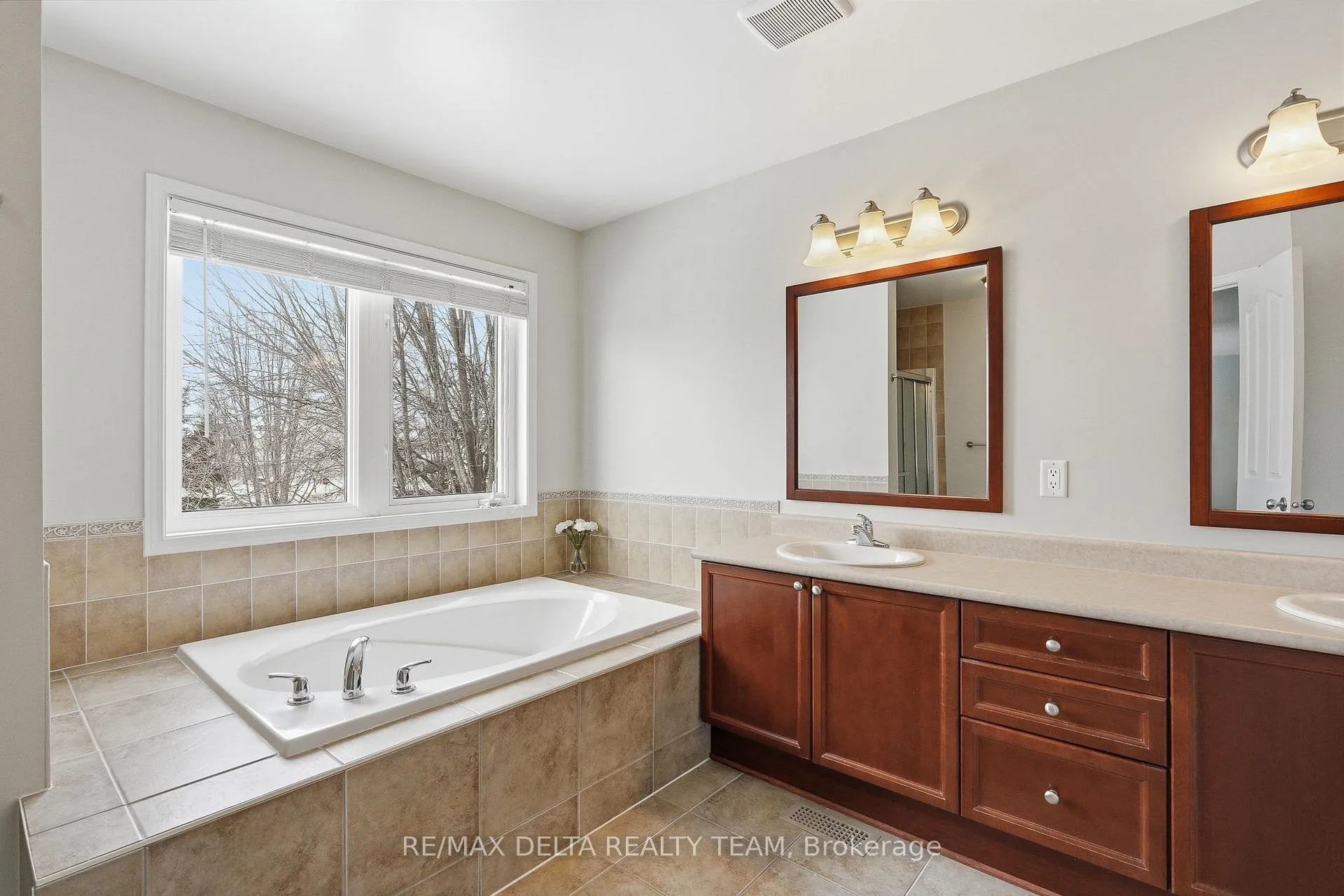 Photo 23 of 2224 Merlot Way, Ottawa, Springridge/East Village — HOMEH