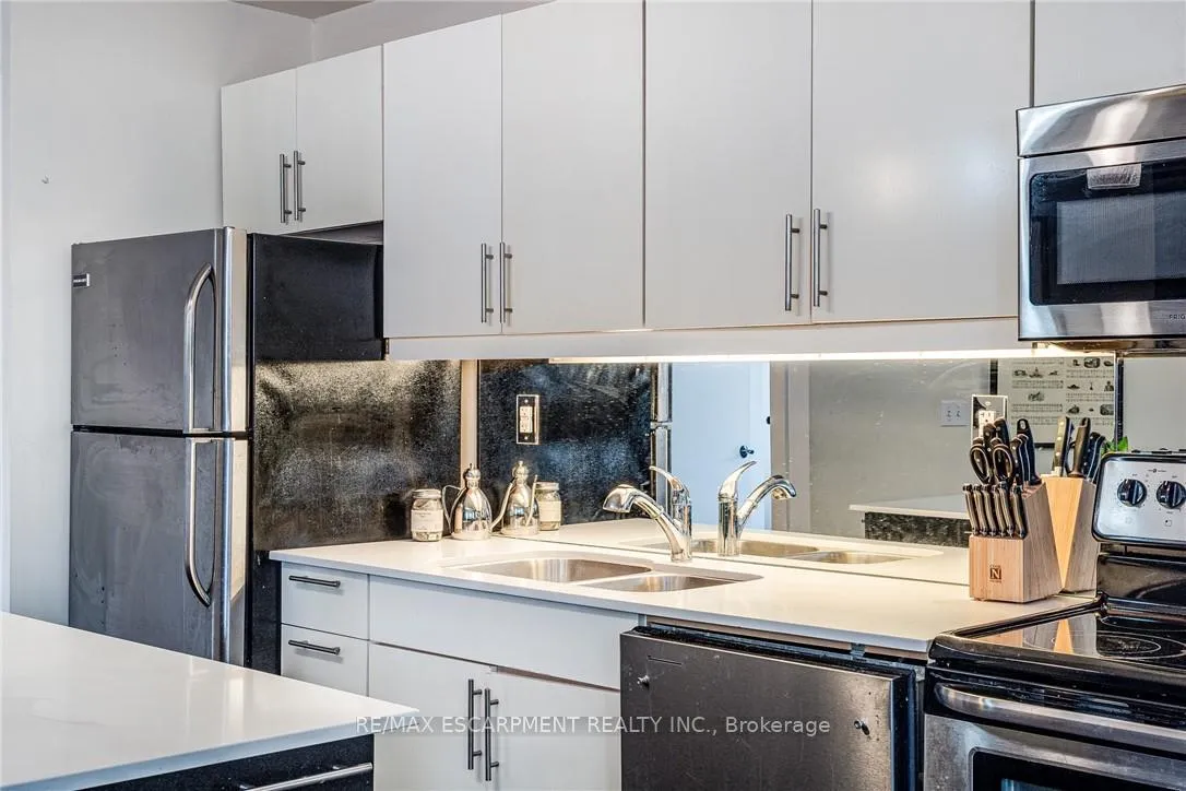 Photo 11 of Unit 104, 200 Stinson Street, Hamilton, Stinson — HOMEH