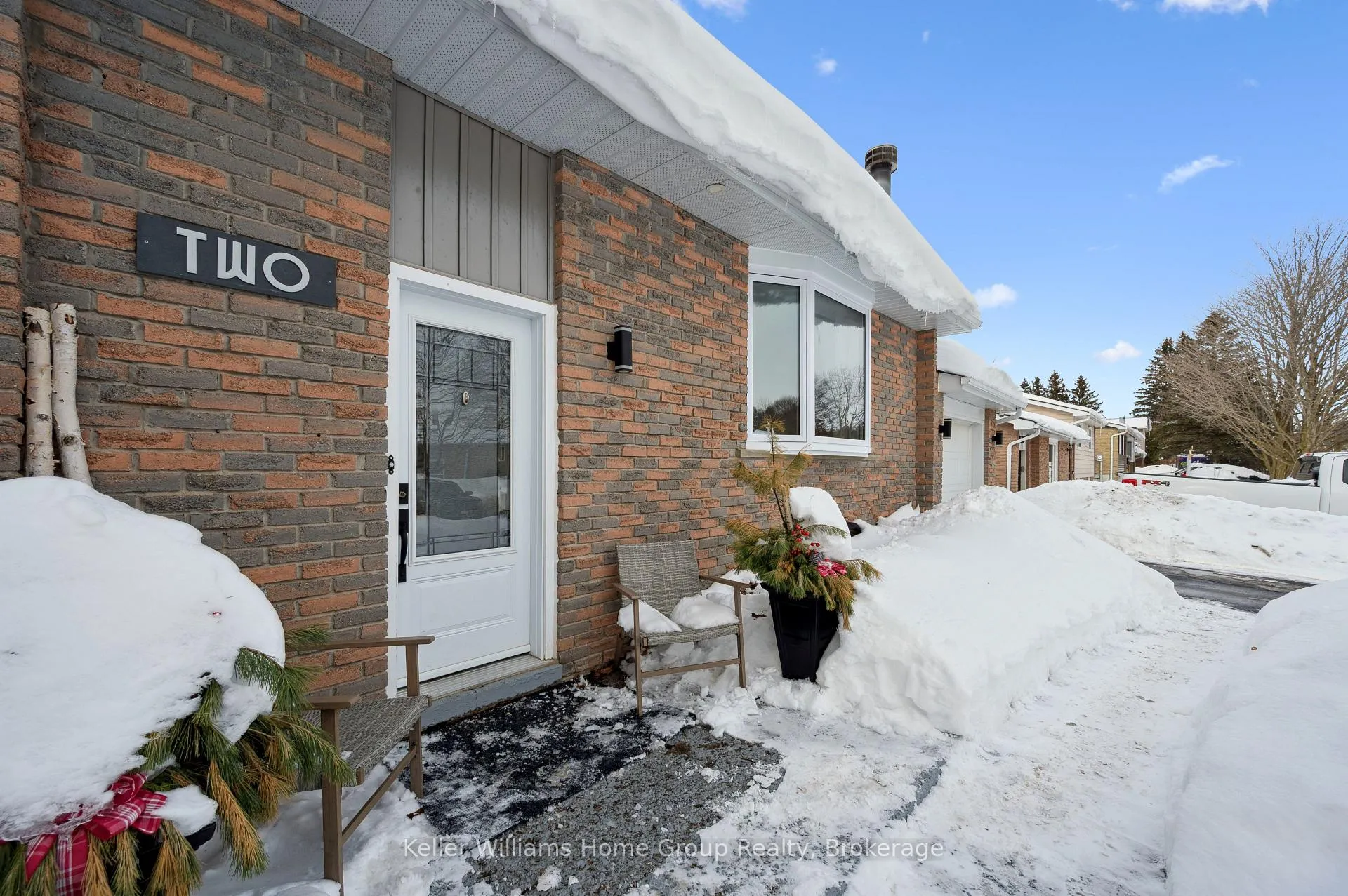Photo 4 of 2 Douglas Crescent Hill, Erin, Rural Erin — HOMEH