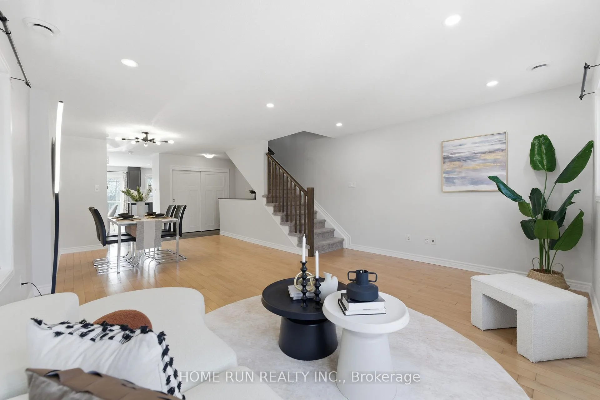 Photo 5 of 462 Leboutillier Avenue, Ottawa, Carson Meadows — HOMEH