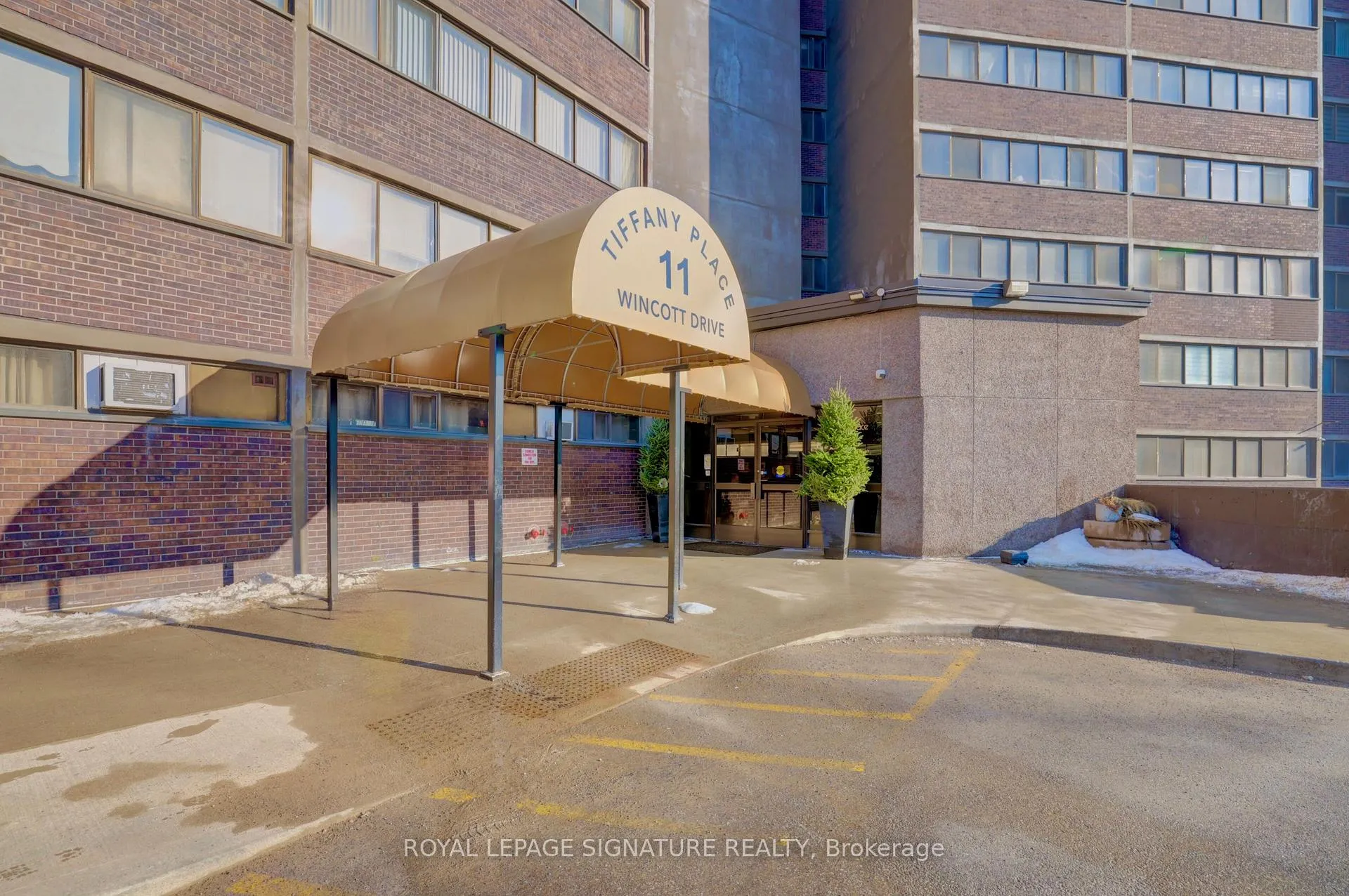 Front of Unit 201, 11 Wincott Drive