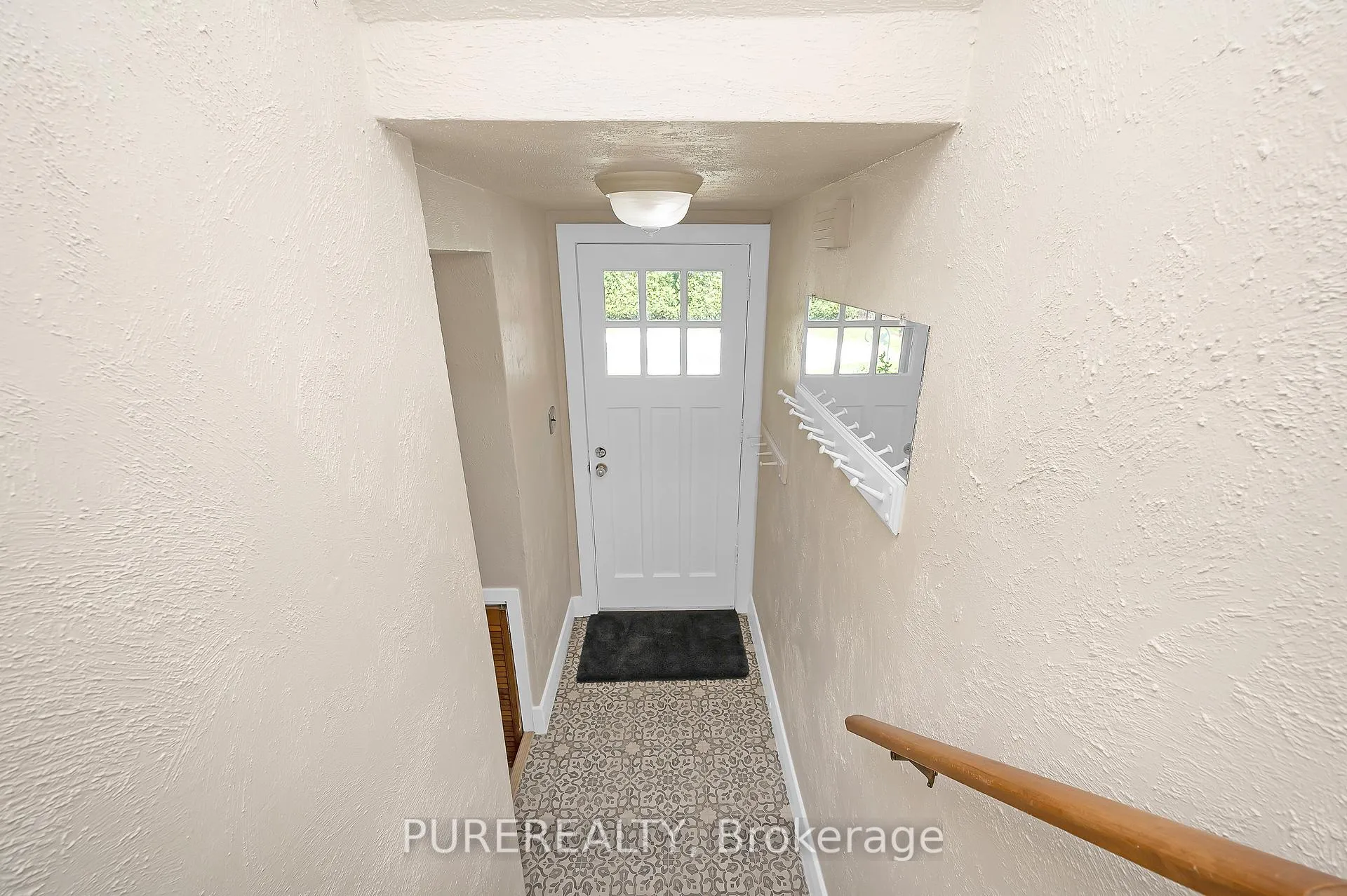 Photo 23 of 2067 Maplewood Drive, Burlington, Brant — HOMEH