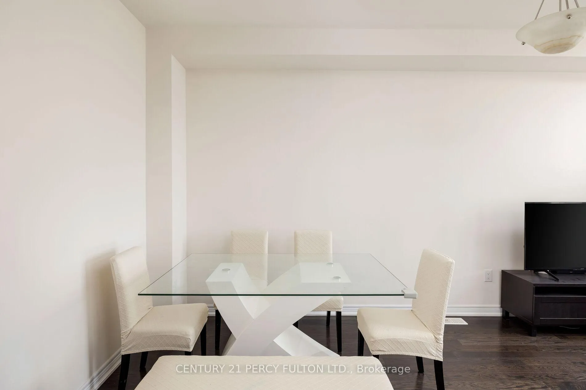 Photo 17 of 202 Sky Harbour Drive, Brampton, Bram West — HOMEH