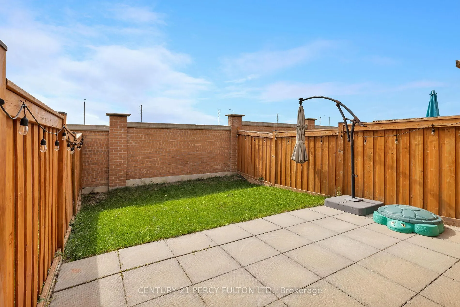 Photo 22 of 202 Sky Harbour Drive, Brampton, Bram West — HOMEH