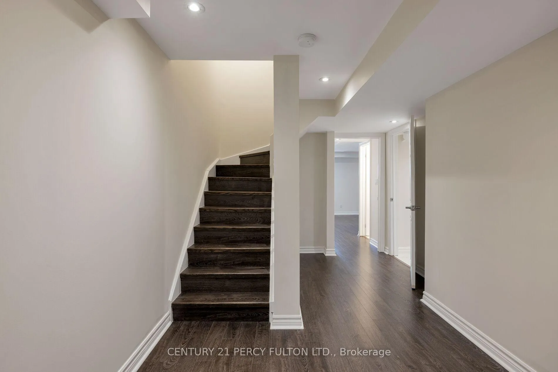 Photo 38 of 202 Sky Harbour Drive, Brampton, Bram West — HOMEH