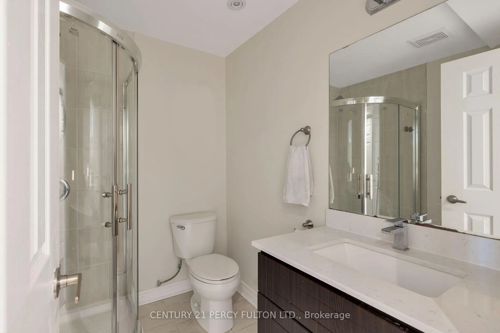 Photo 41 of 202 Sky Harbour Drive, Brampton, Bram West — HOMEH