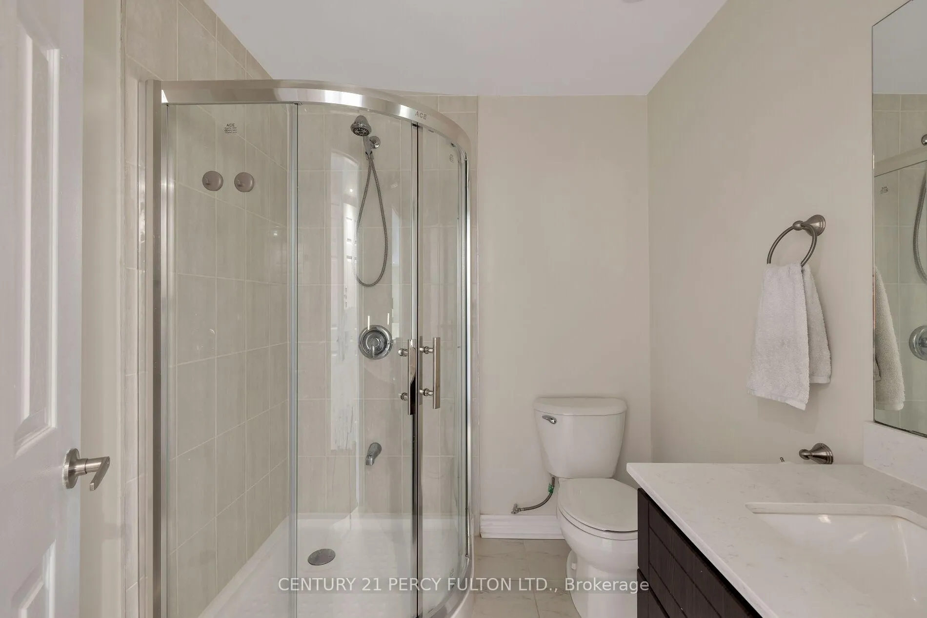 Photo 42 of 202 Sky Harbour Drive, Brampton, Bram West — HOMEH